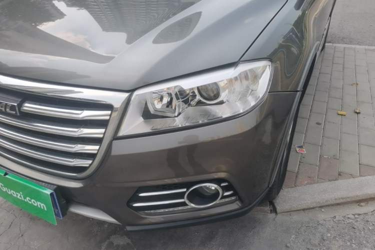 Used Haval H6 2019 Sport Edition 1.5T Automatic Two-Wheel Drive Elite Model China VI Left Front Headlight