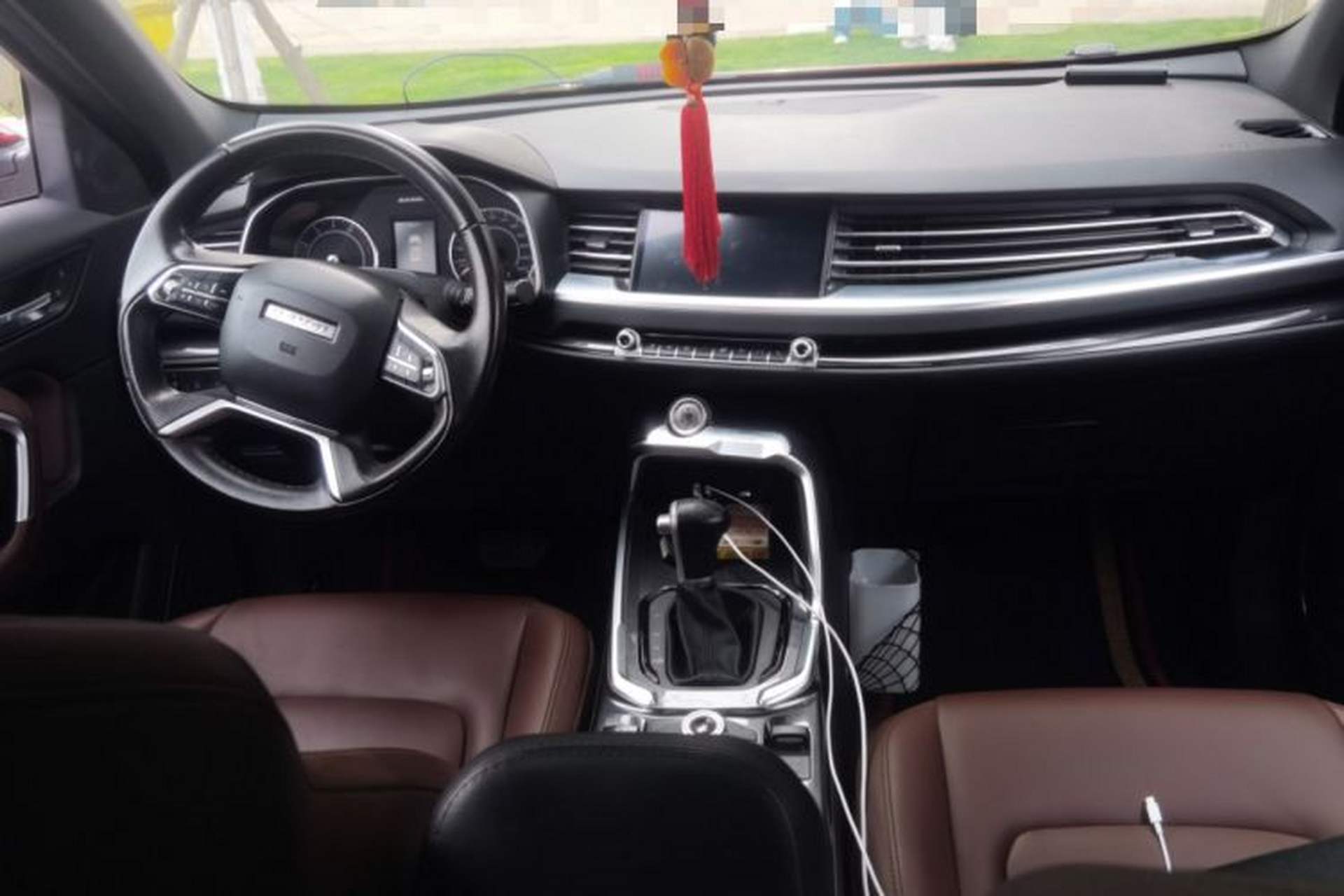 Used Haval H6 2019 Red Label 1.5 GDIT Automatic Luxury Smart Connectivity Edition Center Console