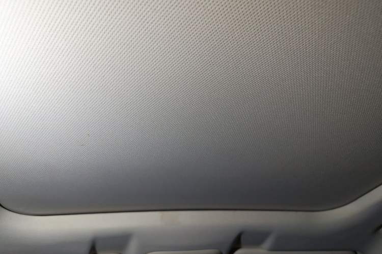 Used Haval H6 2019 Red Label 1.5 GDIT Automatic Luxury Smart Connectivity Edition Headliner