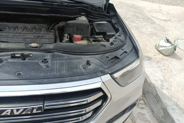 Used Haval H6 2019 Sport Edition 1.5T Manual Two-Wheel Drive Elite Model China VI Standard Engine Bay Left