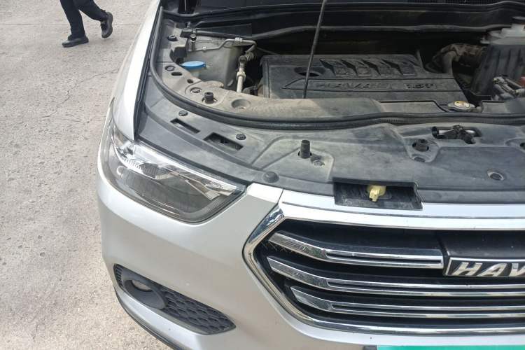 Used Haval H6 2019 Sport Edition 1.5T Manual Two-Wheel Drive Elite Model China VI Standard Engine Bay Right