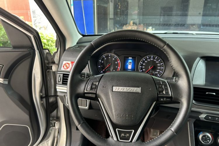 Used Haval H6 2019 Sport Edition 1.5T Manual Two-Wheel Drive Elite Model China VI Standard Interior 1