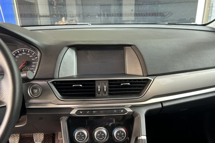 Used Haval H6 2019 Sport Edition 1.5T Manual Two-Wheel Drive Elite Model China VI Standard Interior 2