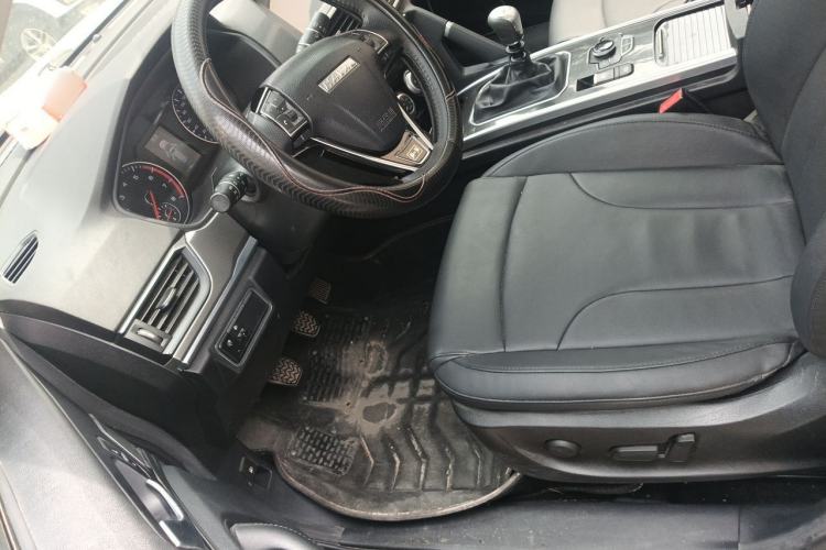 Used Haval H6 2019 Sport Edition 1.5T Manual Two-Wheel Drive Elite Model China VI Standard Left Front Seat