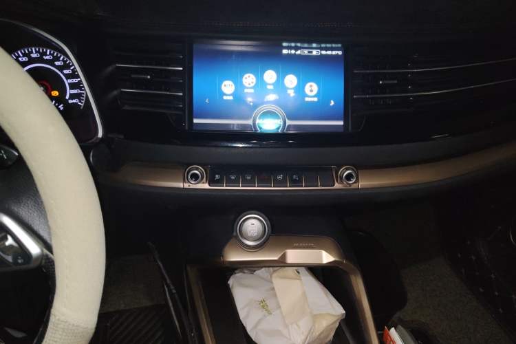 Used Haval H6 2019 1.5 GDIT Automatic Champion Edition China VI Standard Audio And AC Panel