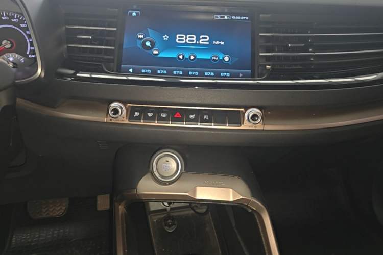 Used Haval H6 2019 1.5 GDIT Automatic Champion Edition China V Standard Audio And AC Panel