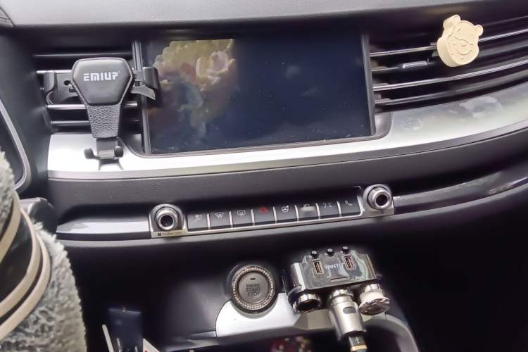 Used Haval H6 2019 1.5 GDIT Automatic Luxury Smart Connect Edition Emission Standard China V Audio And AC Panel