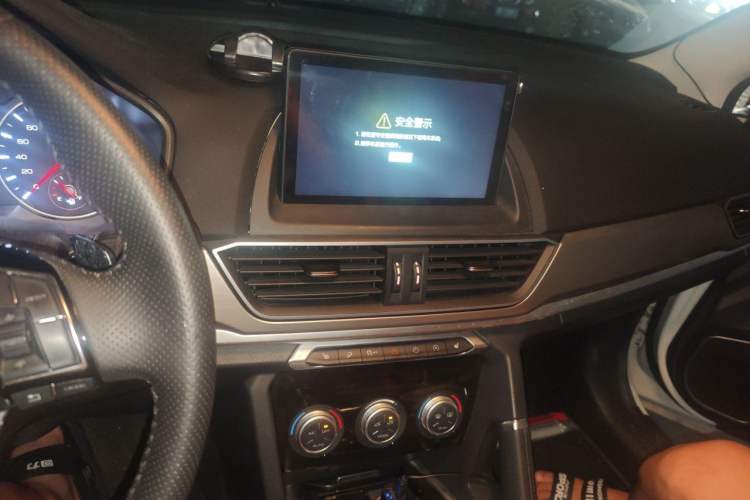 Used Haval H6 2019 Sport Edition 1.5T Automatic Two-Wheel Drive Elite Model China VI Audio And AC Panel