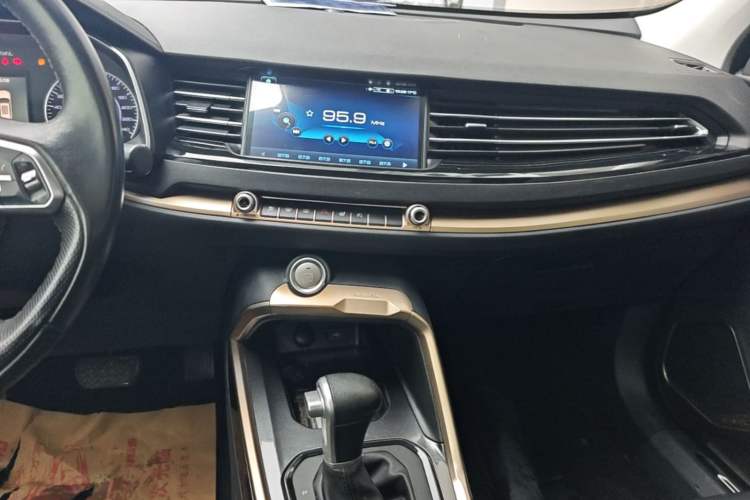 Used Haval H6 2019 1.5 GDIT Automatic Champion Edition China V Standard Audio And AC Panel