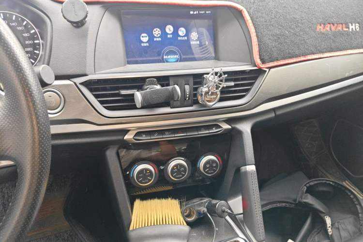 Used Haval H6 2019 Sport Edition 1.5T Automatic Two-Wheel Drive Elite Model China VI Audio And AC Panel