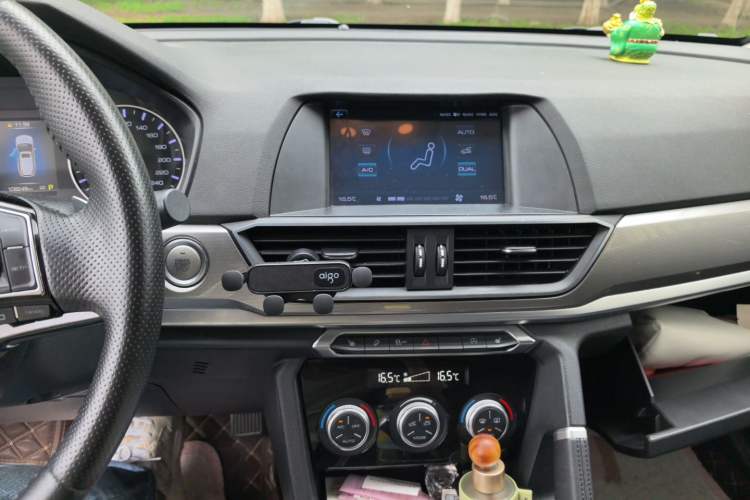 Used Haval H6 2019 Sport Edition 1.5T Automatic Two-Wheel Drive Elite Model China VI Audio And AC Panel