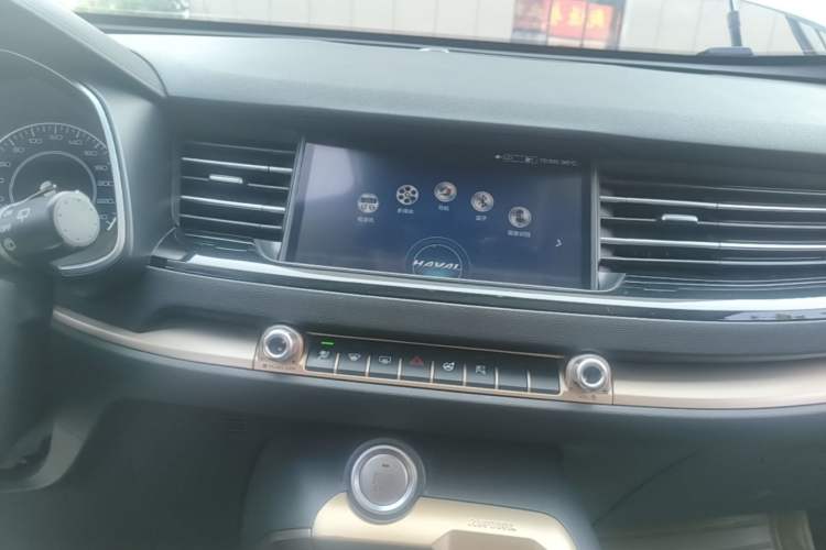 Used Haval H6 2019 1.5 GDIT Automatic Champion Edition China VI Standard Audio And AC Panel