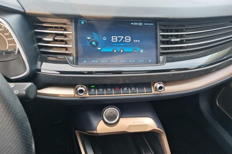 Used Haval H6 2019 2.0 GDIT Automatic Champion Edition China V Standard Audio And AC Panel