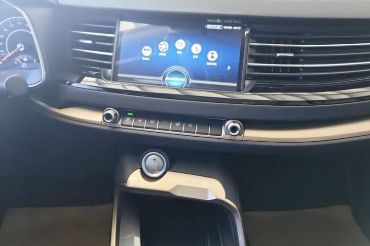 Used Haval H6 2019 1.5 GDIT Automatic Champion Edition China VI Standard Audio And AC Panel
