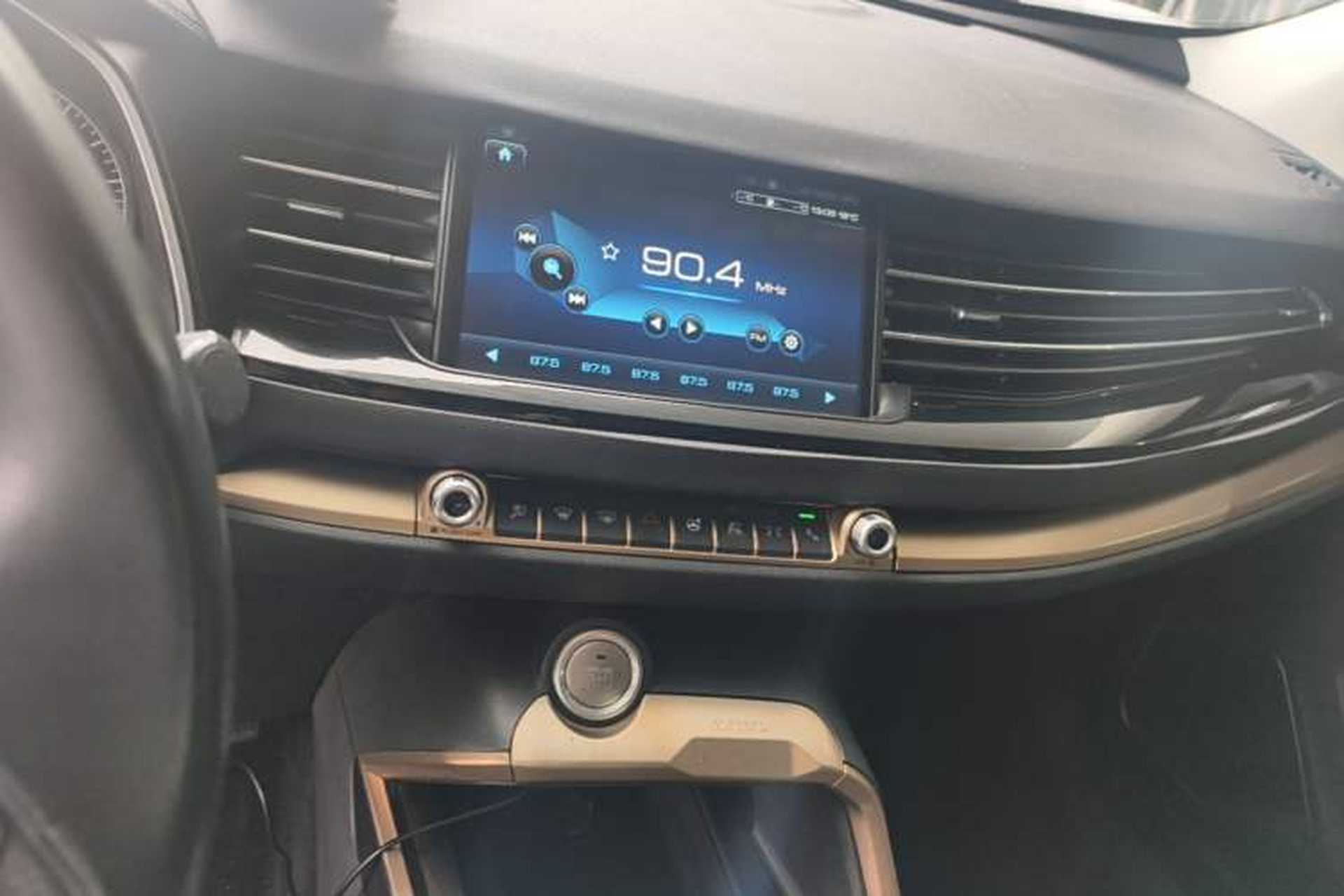 Used Haval H6 2019 Red Label 1.5 GDIT Automatic Luxury Smart Connectivity Edition Audio And AC Panel