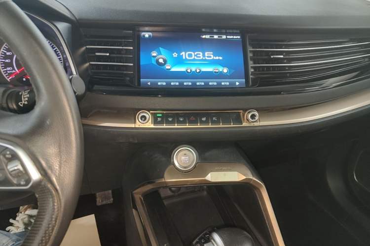 Used Haval H6 2019 Blue Label 1.5 GDIT Automatic Luxury Smart Connectivity Edition Audio And AC Panel