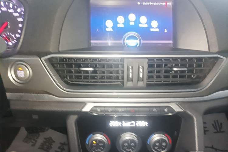 Used Haval H6 2019 Sport Edition 1.5T Automatic Two-Wheel Drive Elite Model China VI Audio And AC Panel