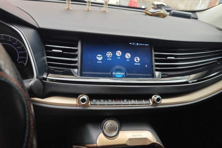 Used Haval H6 2019 1.5 GDIT Automatic Champion Edition China VI Standard Audio And AC Panel