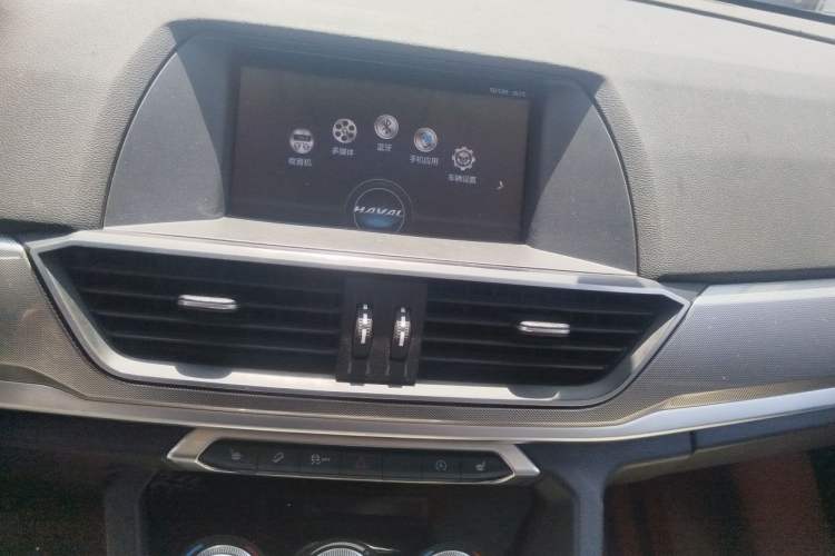 Used Haval H6 2019 Sport Edition 1.5T Automatic Two-Wheel Drive Elite Model China VI Audio And AC Panel