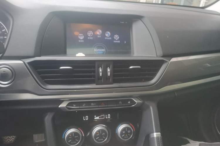 Used Haval H6 2019 Sport Edition 1.5T Automatic Two-Wheel Drive Elite Model China VI Audio And AC Panel