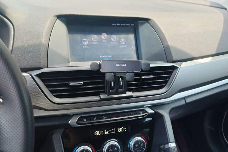 Used Haval H6 2019 Sport Edition 1.5T Automatic Two-Wheel Drive Elite Model China VI Audio And AC Panel