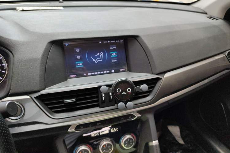 Used Haval H6 2019 Sport Edition 1.5T Automatic Two-Wheel Drive Elite Model China VI Audio And AC Panel