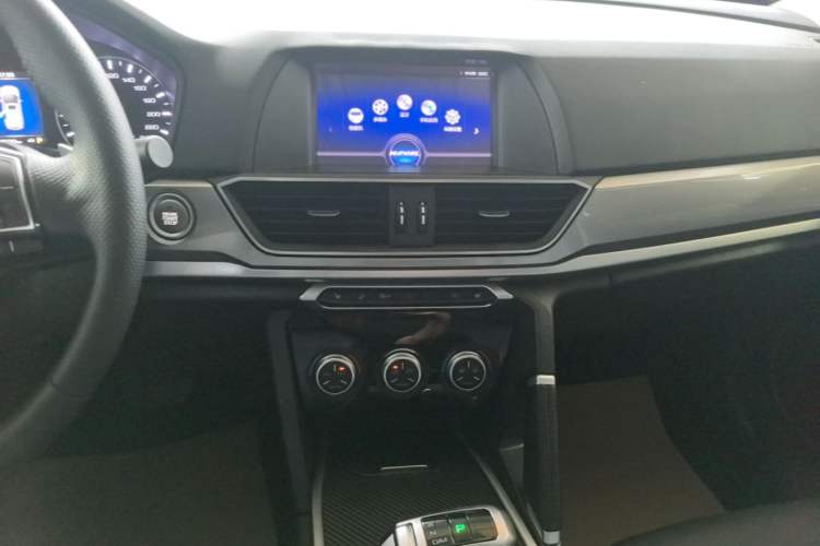 Used Haval H6 2019 Sport Edition 1.5T Automatic Two-Wheel Drive Elite Model China VI Audio And AC Panel