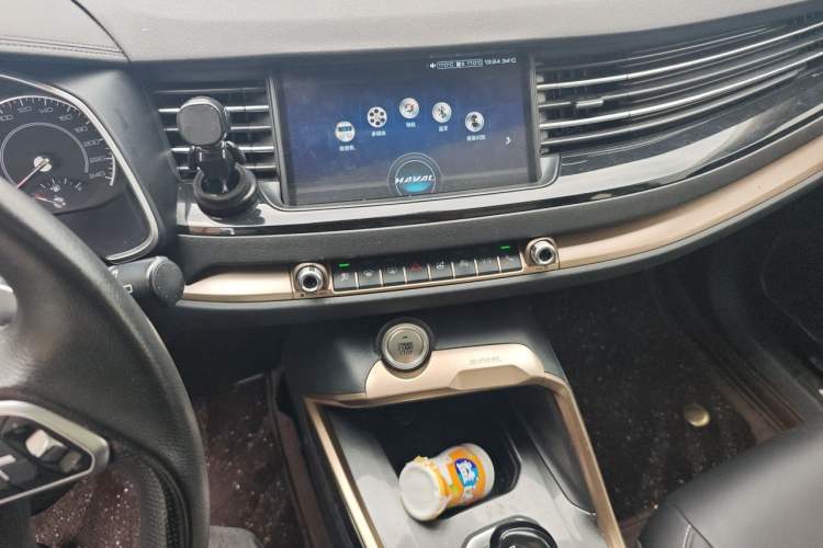 Used Haval H6 2019 1.5 GDIT Automatic Luxury Smart Connect Version China VI Standard Audio And AC Panel