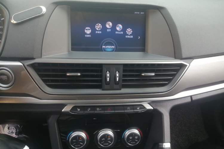 Used Haval H6 2019 Sport Edition 1.5T Automatic Two-Wheel Drive Elite Model China VI Audio And AC Panel