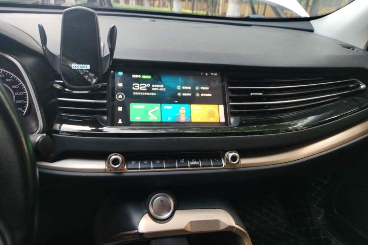 Used Haval H6 2019 1.5 GDIT Automatic Luxury Smart Connect Version China VI Standard Audio And AC Panel