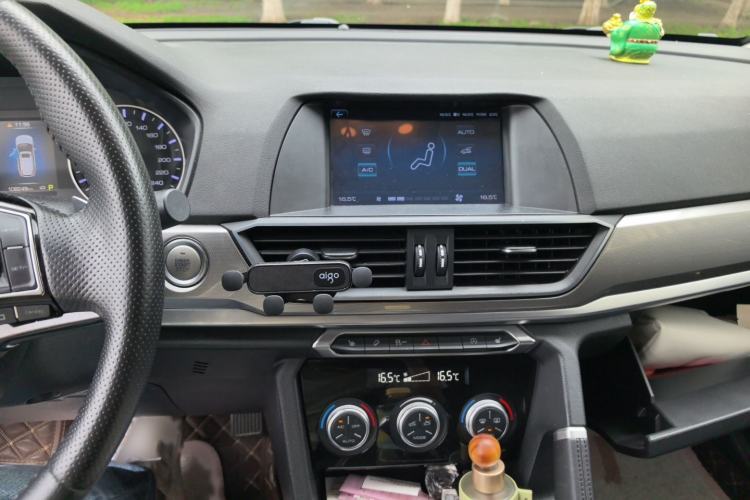 Used Haval H6 2019 Sport Edition 1.5T Automatic Two-Wheel Drive Elite Model China VI Audio And AC Panel
