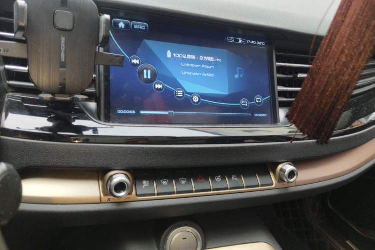 Used Haval H6 2019 1.5 GDIT Automatic Champion Edition China VI Standard Audio And AC Panel