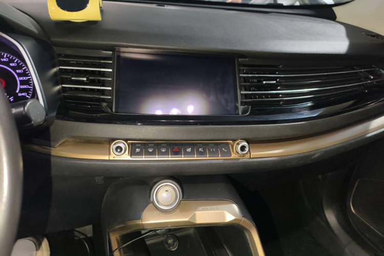 Used Haval H6 2019 Red Label 1.5 GDIT Automatic Luxury Smart Connectivity Edition Audio And AC Panel