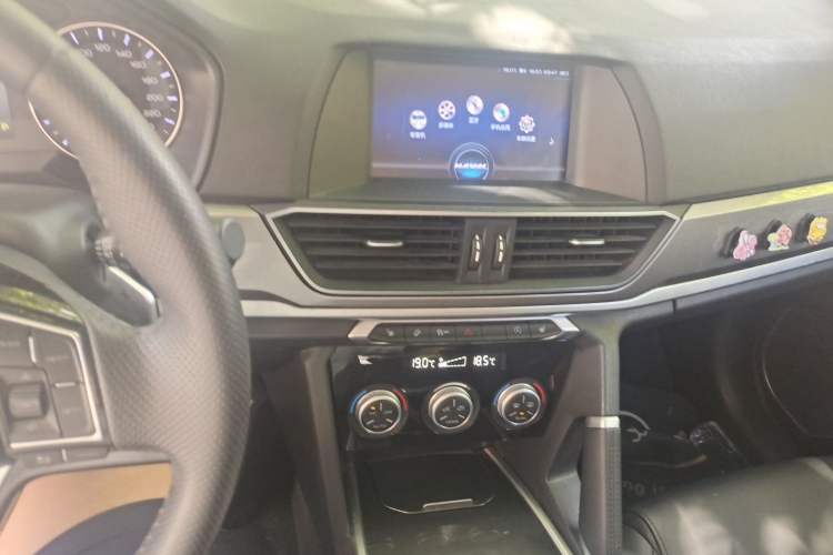Used Haval H6 2019 Sport Edition 1.5T Automatic Two-Wheel Drive Elite Model China VI Audio And AC Panel