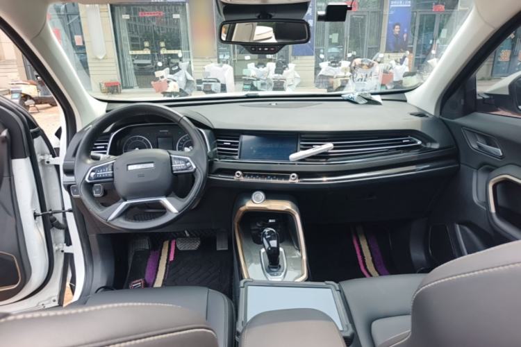 Used Haval H6 2019 1.5 GDIT Automatic Champion Edition China VI Standard Center Console