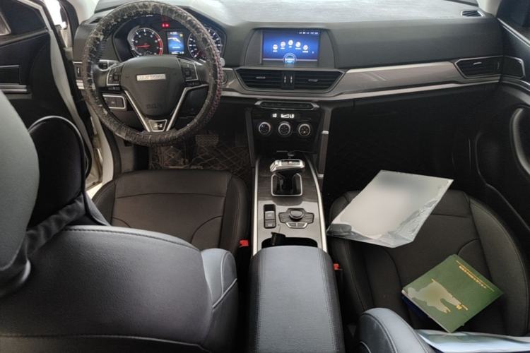 Used Haval H6 2019 Sport Edition 1.5T Automatic Two-Wheel Drive Elite Model China VI Center Console
