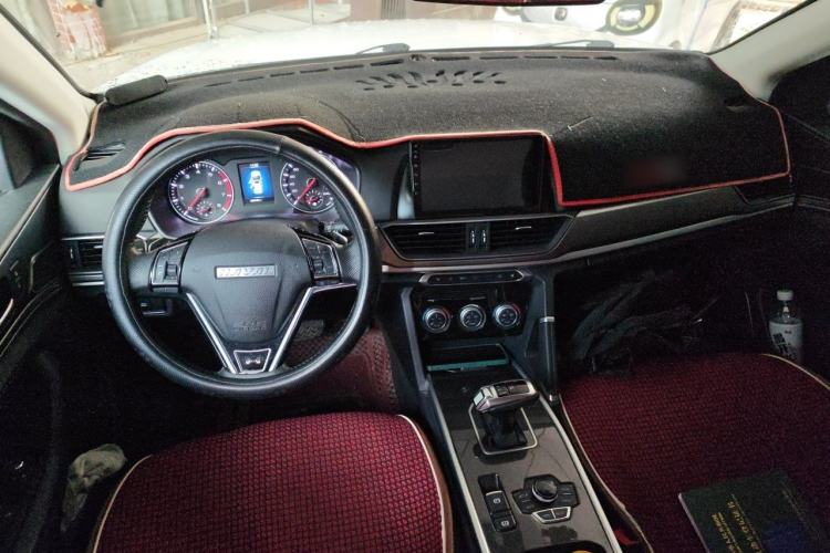 Used Haval H6 2019 Sport Edition 1.5T Automatic Two-Wheel Drive Elite Model China VI Center Console