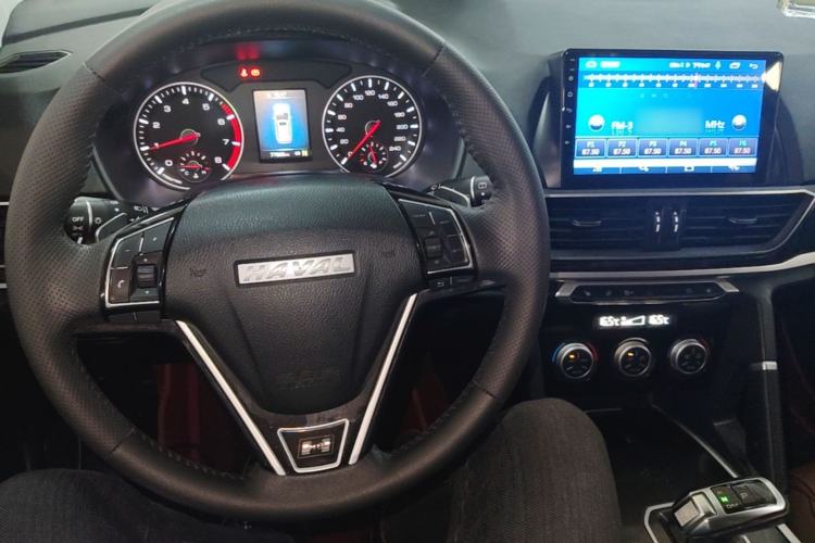 Used Haval H6 2019 Sport Edition 1.5T Automatic Two-Wheel Drive Elite Model China VI Center Console
