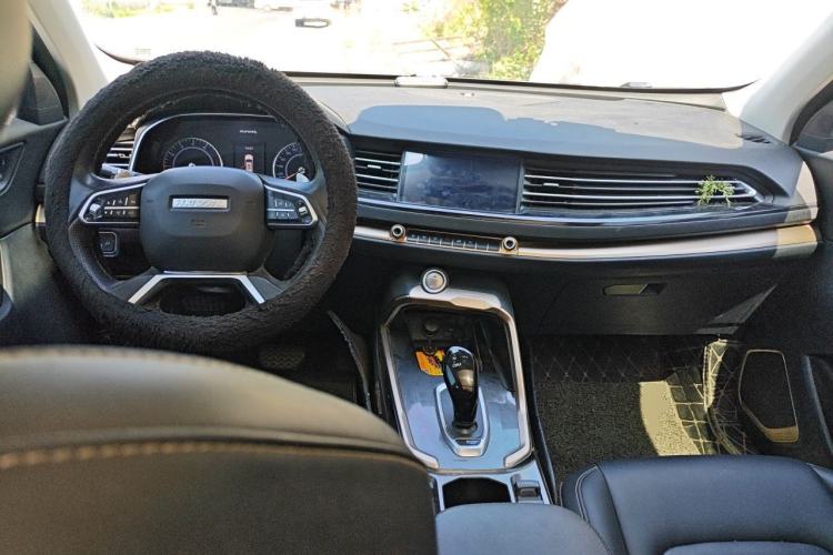 Used Haval H6 2019 1.5 GDIT Automatic Champion Edition China VI Standard Center Console
