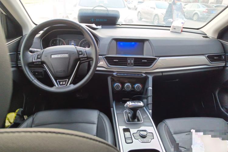 Used Haval H6 2019 Sport Edition 1.5T Automatic Two-Wheel Drive Elite Model China VI Center Console
