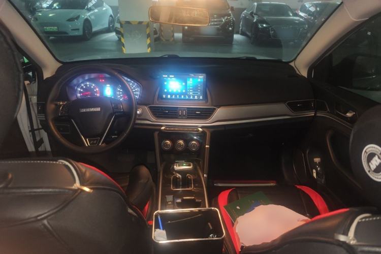 Used Haval H6 2019 Sport Edition 1.5T Automatic Two-Wheel Drive Elite Model China VI Center Console