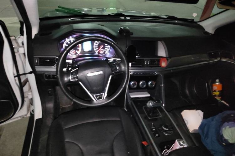 Used Haval H6 2019 Sport Edition 1.5T Automatic Two-Wheel Drive Elite Model China VI Center Console