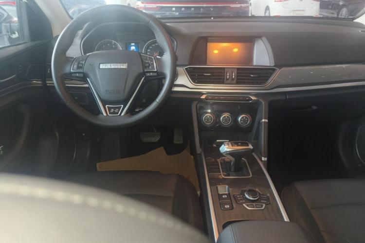 Used Haval H6 2019 Sport Edition 1.5T Automatic Two-Wheel Drive Elite Model China VI Center Console