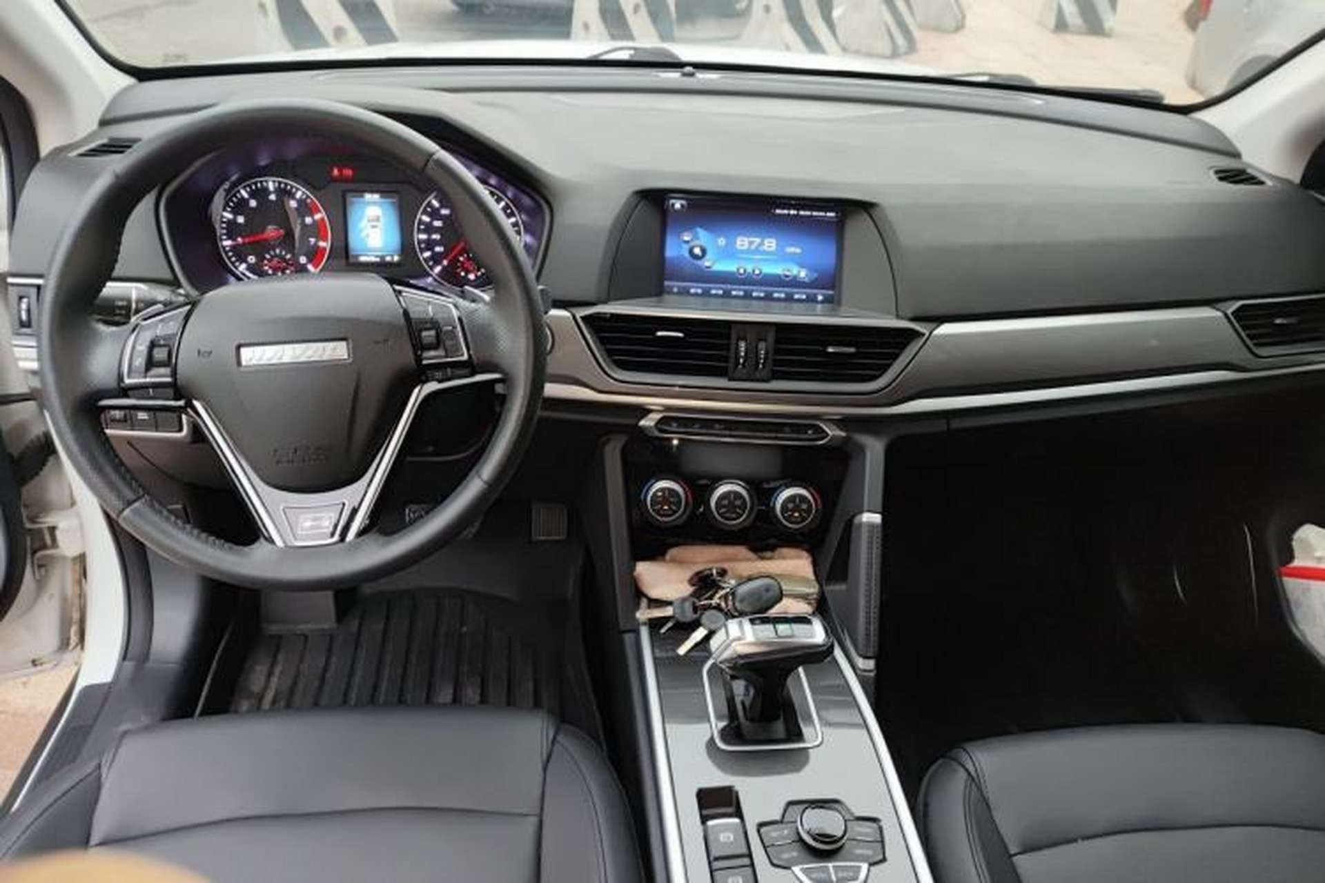 Used Haval H6 2019 Sport Edition 1.5T Automatic Two-Wheel Drive Elite Model China VI Center Console