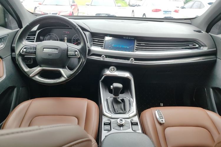 Used Haval H6 2019 Blue Label 1.5 GDIT Automatic Luxury Smart Connectivity Edition Center Console