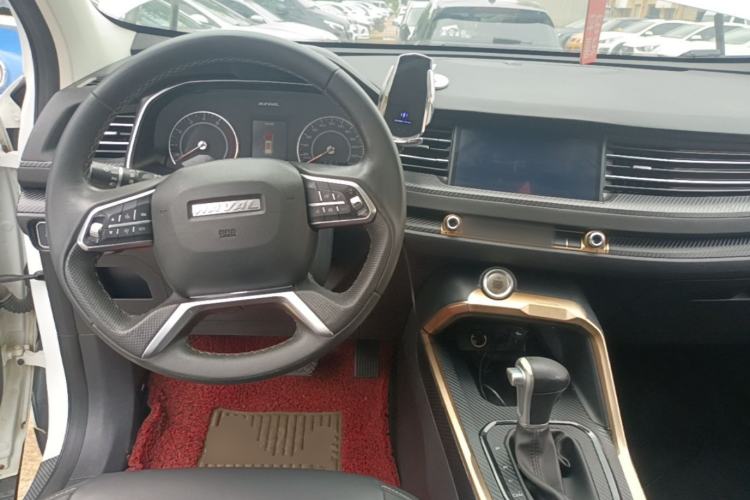 Used Haval H6 2019 Blue Label 1.5 GDIT Automatic Luxury Smart Connectivity Edition Center Console