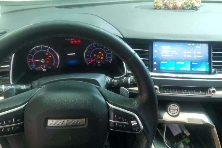 Used Haval H6 2019 1.5 GDIT Automatic Luxury Smart Connect Version China VI Standard Center Console
