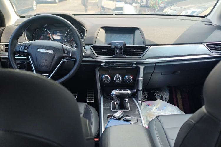 Used Haval H6 2019 Sport Edition 1.5T Automatic Two-Wheel Drive Elite Model China VI Center Console