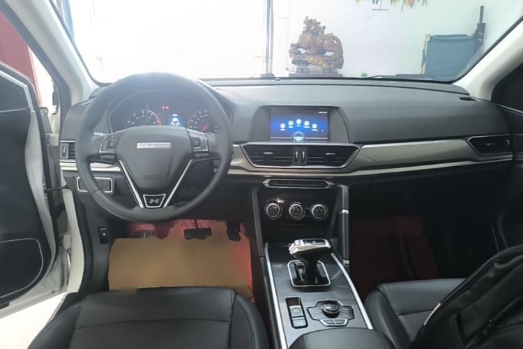 Used Haval H6 2019 Sport Edition 1.5T Automatic Two-Wheel Drive Elite Model China VI Center Console