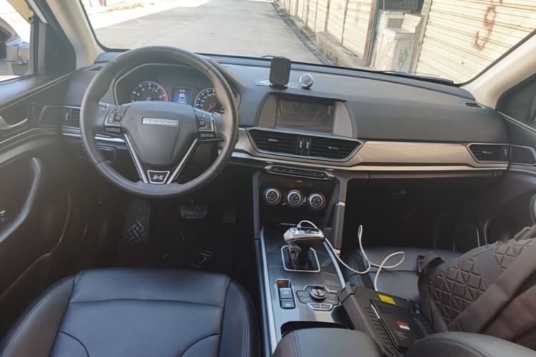Used Haval H6 2019 Sport Edition 1.5T Automatic Two-Wheel Drive Elite Model China VI Center Console